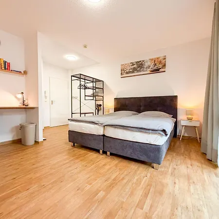 Mit Küche Und Balkon Apartamento